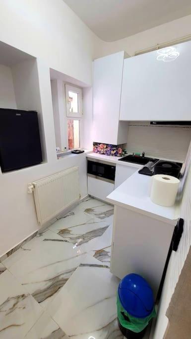 Modern Studio At Unirii Bucarest Extérieur photo